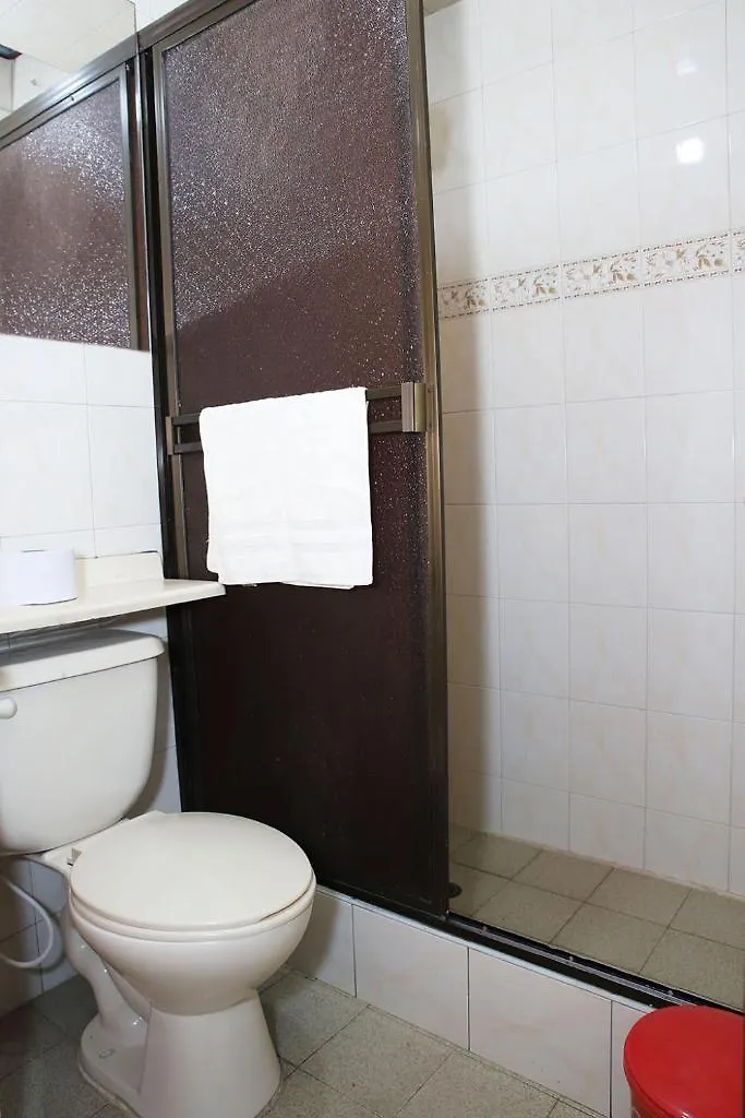 בוגוטה Habitacion Grande Con Iluminacion Natural, Central בית אירוח