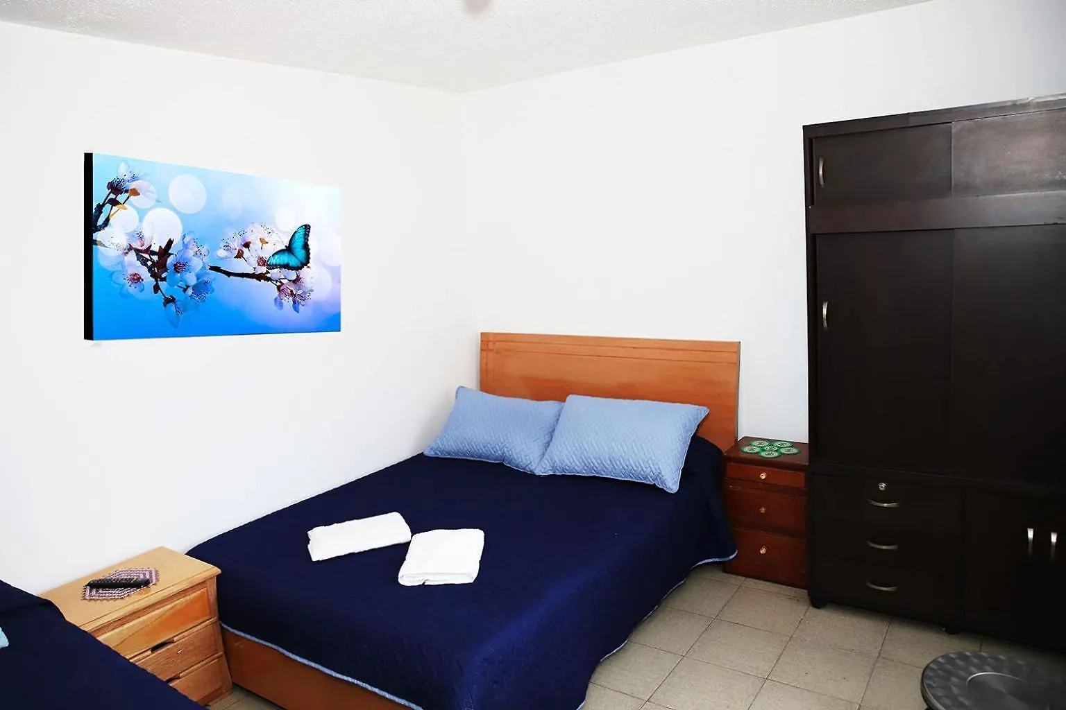 בית אירוח בוגוטה Habitacion Grande Con Iluminacion Natural, Central